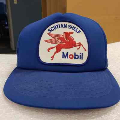 [Cap] Mobil, Scotian Shelf, Blue Red
