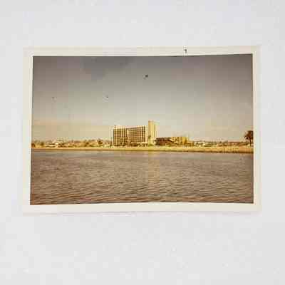 [Photo] Hotel on Waterfront, San Diego Bay, Colour, White-Border, c.1971