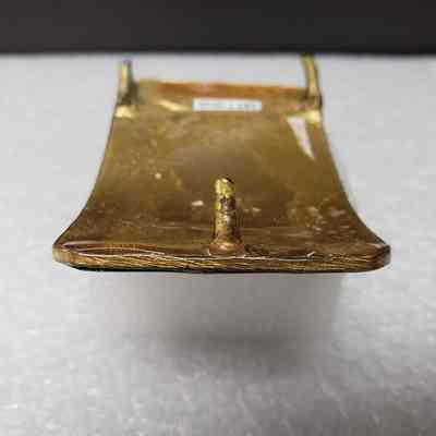 [Belt Buckle] Beretta Ent. Ltd. Oil Field Construction, Holographic Blue Yellow [Broken] - Hook: Close-up view of the hook.
