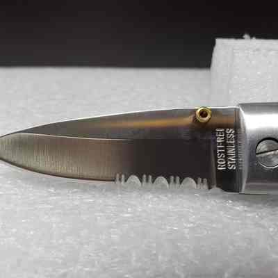 Blade, front