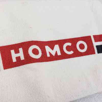Close-up of Large Logo (Left)