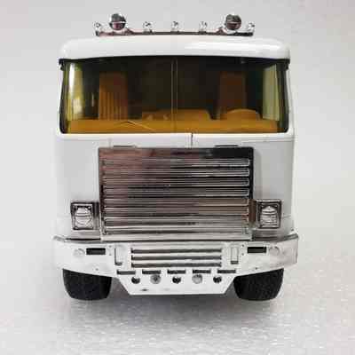 Front view, straight-on, truck only