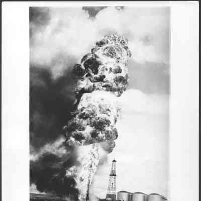 [Photo] "Production Testing 1947", Portrait B/W, 253mm x 204mm