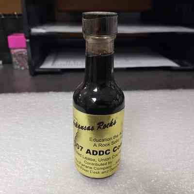 [Sample] Association of Desk and Derrick Clubs, 2007 ADDC Convention, Arkansas, Bottle of Crude Oil