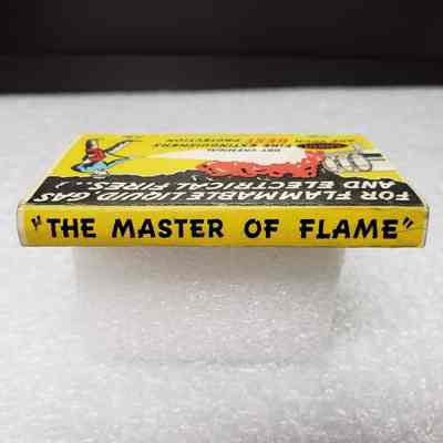 [Matchbook] Ansul Dry Chemical Fire Extinguishers, 40-strike, Yellow Red Black - Saddle: View of saddle