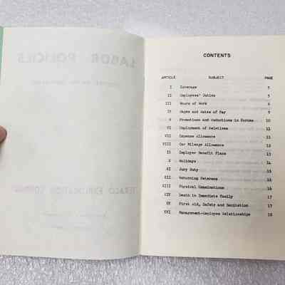 [Booklet] "Labor Policies: Hourly Rated Employees", Texaco, 1958 - Contents Page: View of contents page