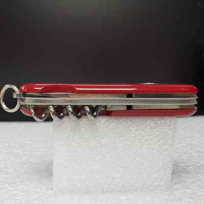 [Pocket Knife] Shell Oil, Wenger, Red - Top: View of top edge