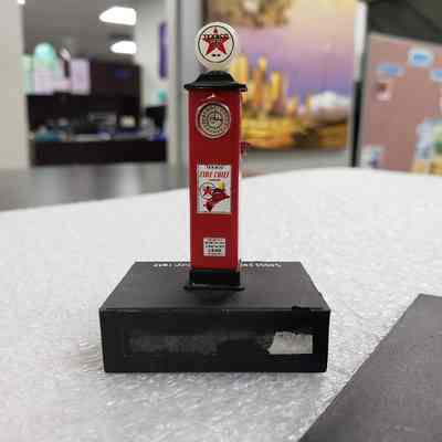 [Model] Texaco Gas Pump, Broken - Back: View of back