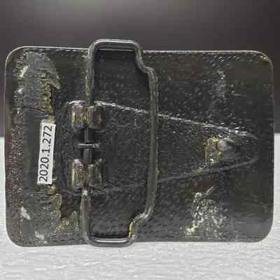 [Belt Buckle] CASE, Tractor, Antique-Brass - Back: View of the back.