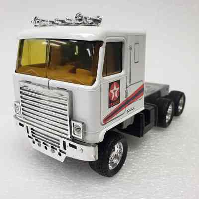 Front view, right-side angle, truck only