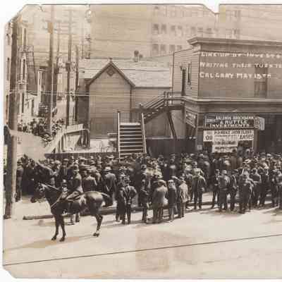 [Photograph] Line-Up of Investors Waiting Their Turn to Buy Stock, Calgary, Progress Photo Co., 15 May