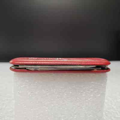 [Pocket Knife] Halliburton Services Ltd., Red - Top: View of top edge