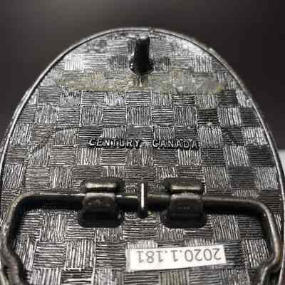 [Belt Buckle] Bear Tools, Antique-Bronze - Maker's Mark: Close-up on maker's mark on the back.