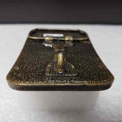 [Belt Buckle] Canadian Western Natural Gas, Wood Antique-Bronze - Hook: Close-up view of the hook.