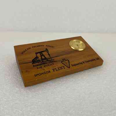 [Desk Clock] Vulcan Oilmens Association, Wood Base, Clock Gold-Coloured