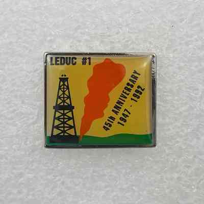 [Pin] Leduc #1, 45th Anniversary 1947-1992, Silver Yellow Orange Green