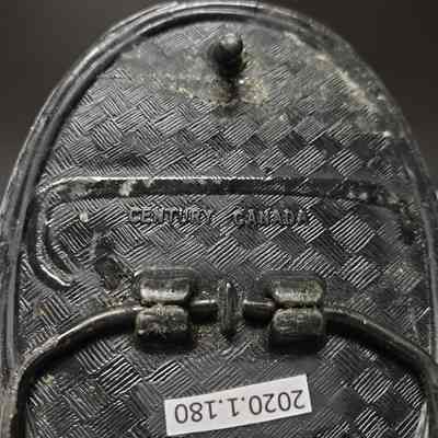 [Belt Buckle] Bear Tools, Antique-Silver - Maker's Mark: Close-up view of the maker's mark on the back.