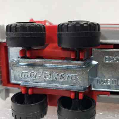 Maker's mark, back-end underside