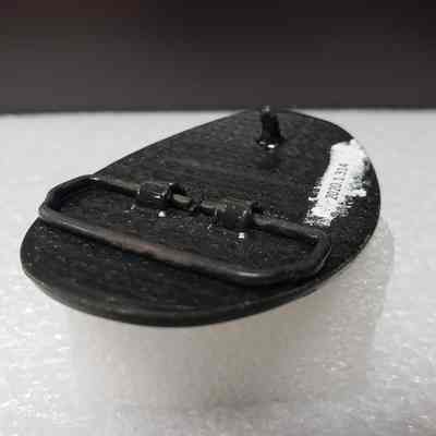 Hinge, angled