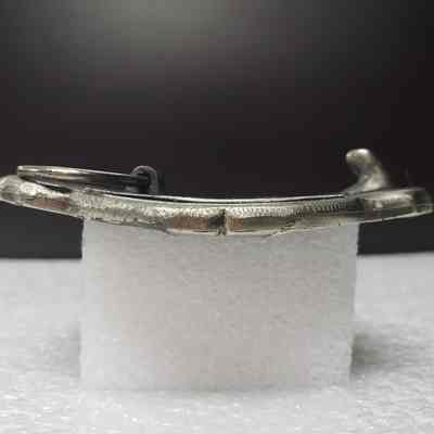 [Belt Buckle] CANTEX Drilling Rig 10, Blowout '81, Antique-Silver - Side: View from the side.