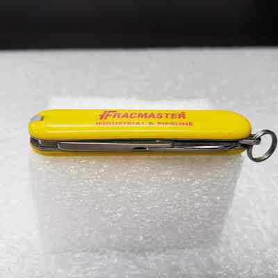 [Pocket Knife] Fracmaster, Yellow Red - Bottom Side: View of bottom edge and front