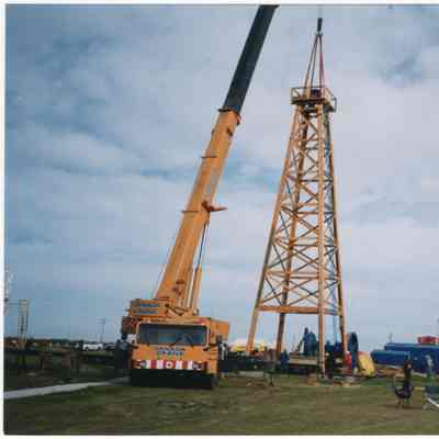 [Photo] Installation of the Wooden Cable Rig, Leduc #1 Energy Discovery Centre, Colour, 4x6in