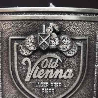 Belt Buckle] Old Vienna Lager, 1978 - Heraldry: Close-up view of heraldry, front