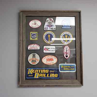 [Patch] Embroidered Patches, Set of 13, Framed