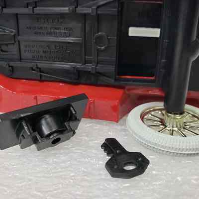 Lock and key, base