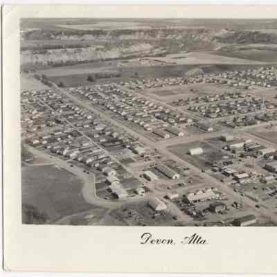 [Postcard] Aerial Photograph of Devon, McPhail Airways, B&W