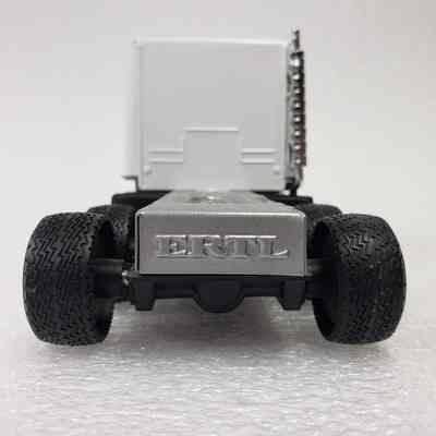 Back view, straight-on, truck only