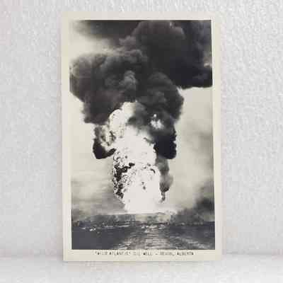 [Postcard] Atlantic #3, "Wild Atlantic Oil Well", Devon, BW