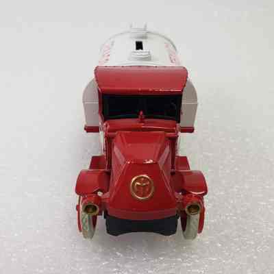 Front view, top-angle