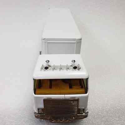 Front view, top-angle, truck and trailer