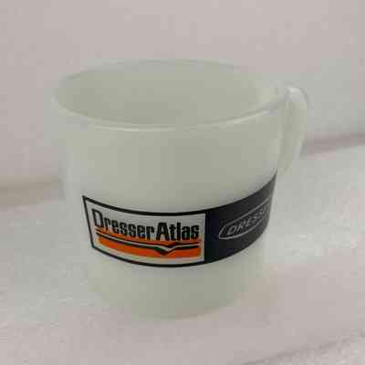 [Mug] Dresser Atlas, White Glass, Black Orange