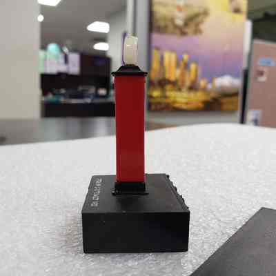 [Model] Texaco Gas Pump, Broken - Right Side: View of right side