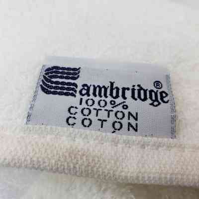 Close-Up of Label, Front