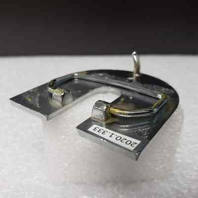 Hinge, right-edge angled
