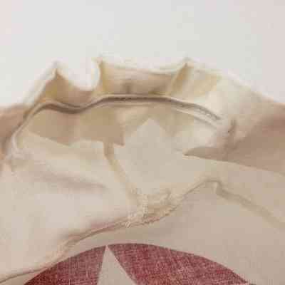 Close-Up of Back Elastic, Interior