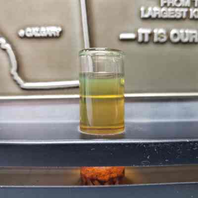 [Desk Ornament] "Alberta's Oil Sands and Heavy Oil Potential" Standee w/ Samples - Close-Up Crude Oil: Close-up view of crude oil sample