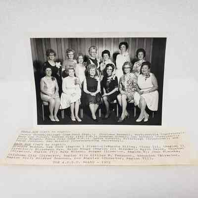 [Photo] 1972 ADDC Board Group Portrait, Association of Desk and Derrick Clubs, with Subject List, Large, Landscape, White Border, 1972