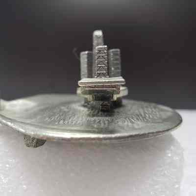 [Desk Ornament] Cohasset 1992, Clam-Shell Model, Metal - Side A, Open: Viee of Side A, open
