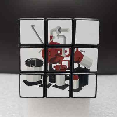 [Puzzle Cube] R&M Energy Systems Canada/T3 Energy Services, Plastic, Blue Red - Side E: View of Side E.