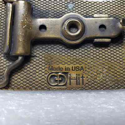 [Belt Buckle] Banister, Antique-Bronze - Maker's Mark: Close-up view of the maker's mark on the back.