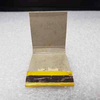[Matchbook] Blue Strand Wire Rope, 20-strike, Yellow Red Blue - Interior: View of interior