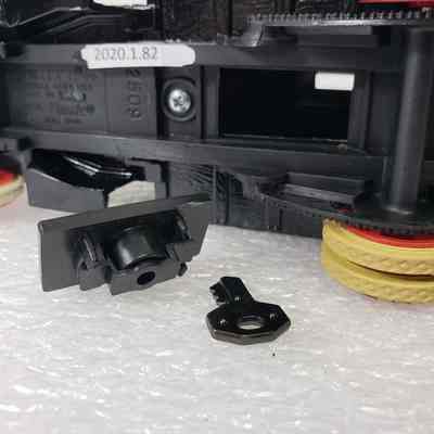 Key and locking mechanism, underside