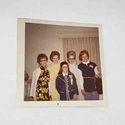 [Photo] Five Ladies Posed for Photo, Association of Desk and Derrick Clubs, Square, White Border, c.1972