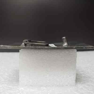 [Belt Buckle] BJ Hughes, Safe Driving Award, Antique-Silver - Side: View from the side.