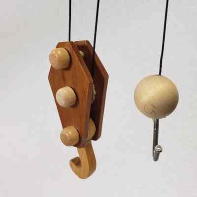 Close-up, crane hooks
