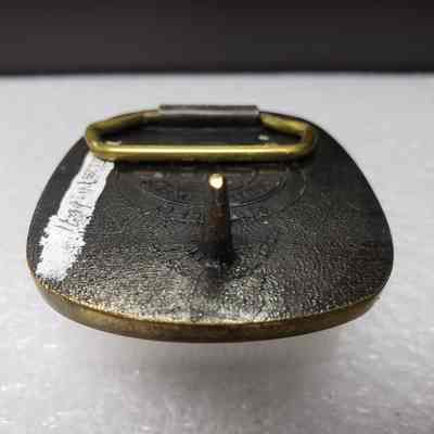 [Belt Buckle] Challenger Drilling, Safety Award, 1981, Antique-Bronze - Hook: Close-up view of the hook.